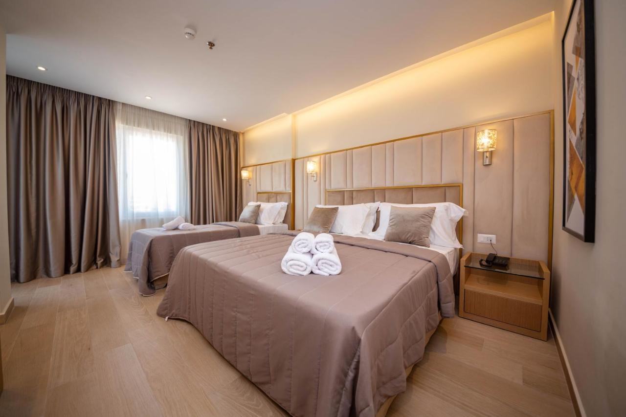 Merar Hotel Golem  Esterno foto