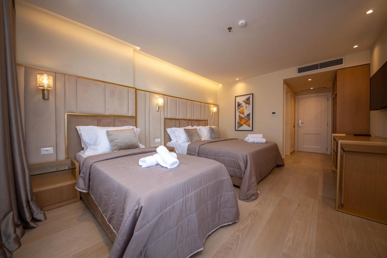 Merar Hotel Golem  Esterno foto